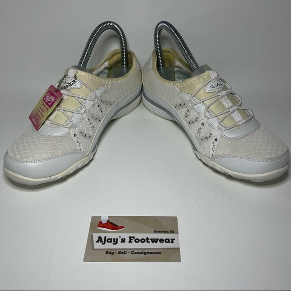 Skechers White Relaxed Fit Memory Foam Slip On Women’s 6.5 Shoes 22525 - Picture 3 of 11